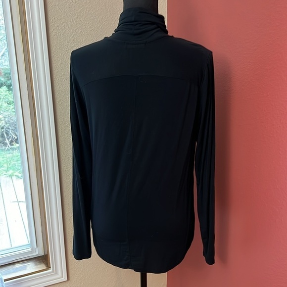 Prana Yvette Lightweight Turtleneck Top - Picture 6 of 8